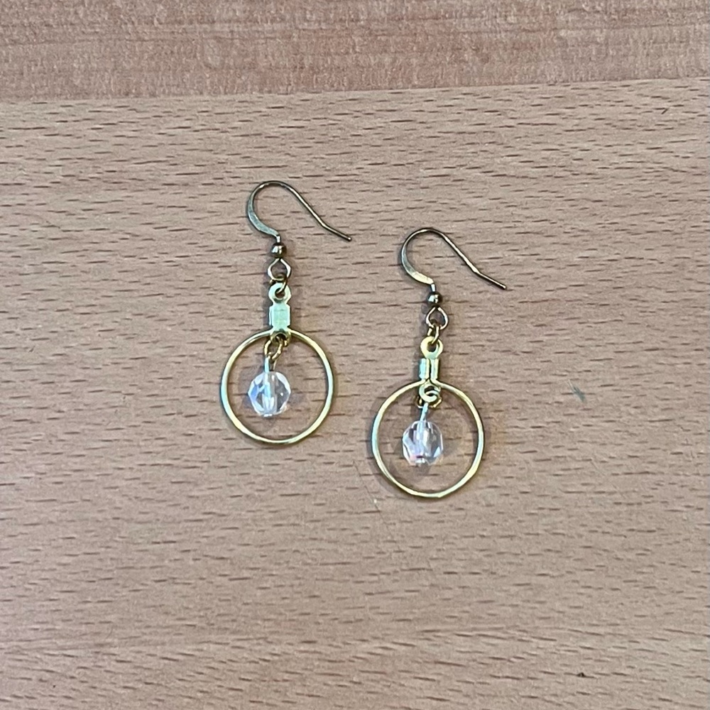 Dangling hoop earrings with inside bead